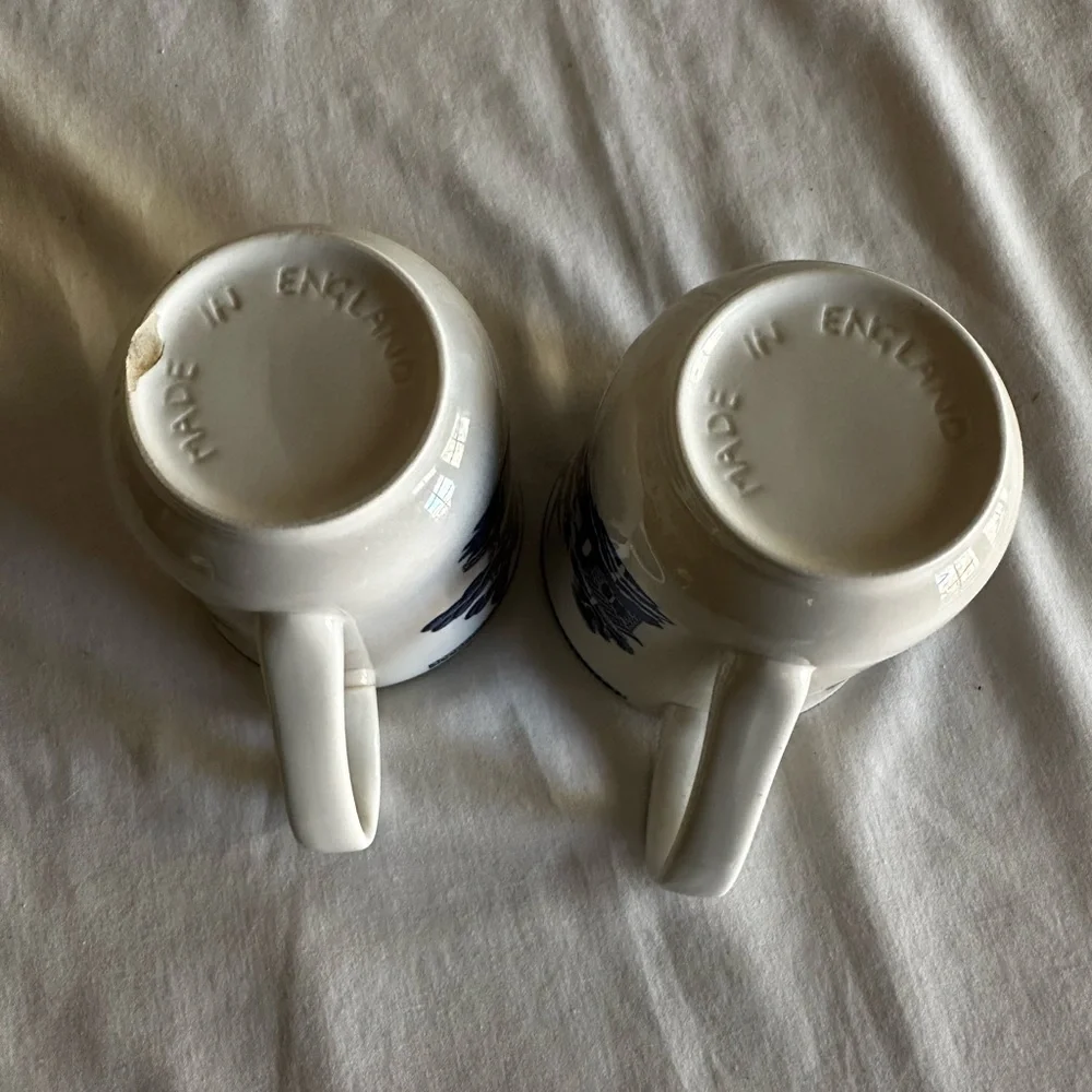 SET OF 2 COFFEE MUGS VINTAGE MADE IN ENGLAND CHURCHILL WILLOW BLUE